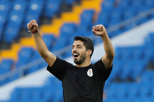  Resmi, Luis Suarez Berseragam Atletico Madrid