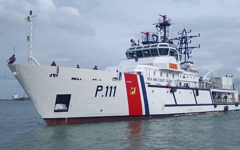 Kapal KN Trisula P.111 dari Kesatuan Penjagaan Laut dan Pantai (KPLP) yang dikerahkan untuk patrol persiapan traffic separation scheme (TSS) Selat Sunda dan Selat Lombok. - Dok. Ditjen Perhubungan Laut