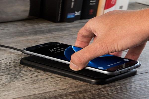  Fitur Fast Charging Jadi Fokus Vendor Ponsel Pintar