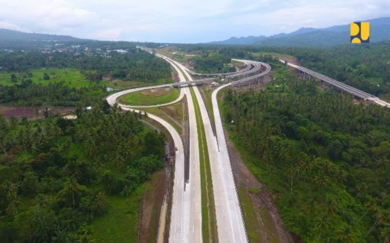  Presiden Jokowi Akan Resmikan Ruas Tol Manado-Danowudu Siang Ini