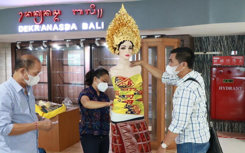  Dekranasda Bali Pamerkan Kerajinan di Bandara Ngurah Rai