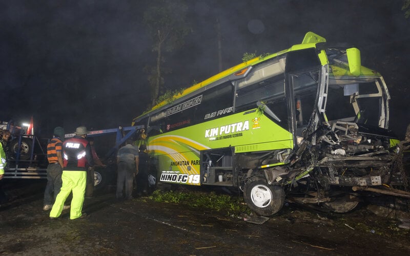  Bus Rombongan Wisatawan Jepara Kecelakaan di Wonosobo, Empat Meninggal, Belasan Luka-luka