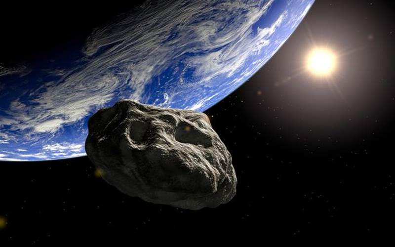  NASA : Asteroid Raksasa Akan Hantam Bumi