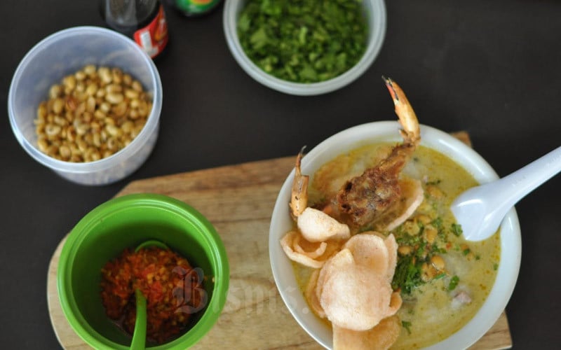  Bubur Seafood ini Bahannya Dijamin Fresh, tapi Harga tak Bikin Stres