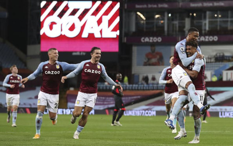  Kegilaan Berikutnya Liga Inggris : Babak I Villa 4, Liverpool 1