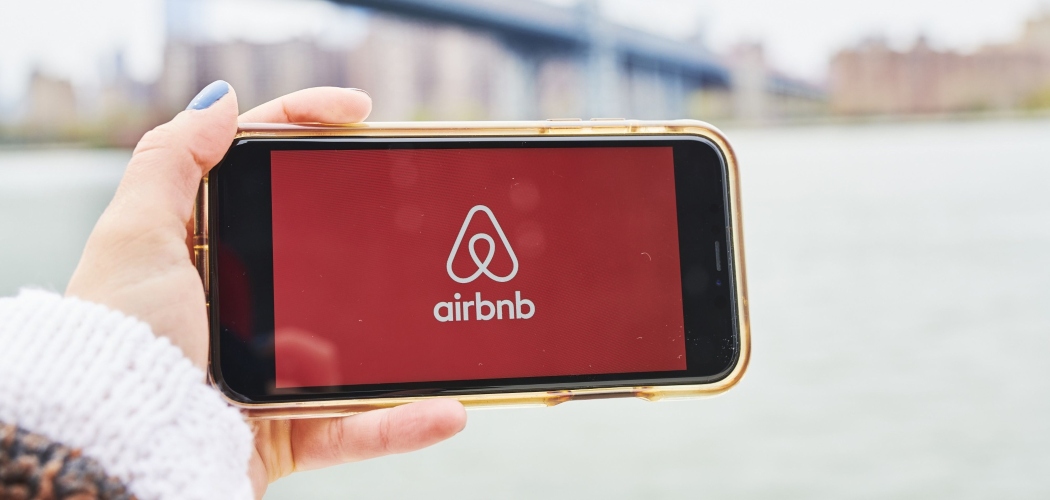  Menantang Pandemi, Meraba Proyeksi IPO Airbnb