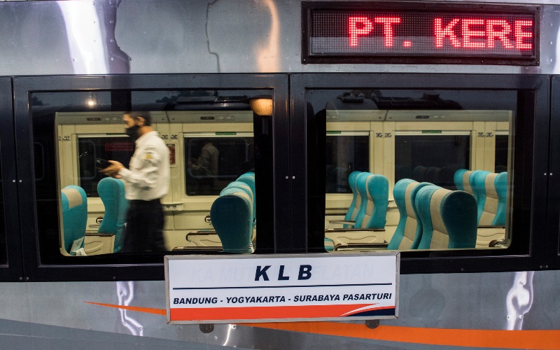  KA Jarak Jauh Beroperasi dari Jakarta, Harga Tiketnya Murah Meriah