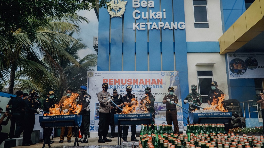  Bea Cukai di Ketapang dan Pantoloan Musnahkan Barang Hasil Sitaan Senilai Miliaran Rupiah