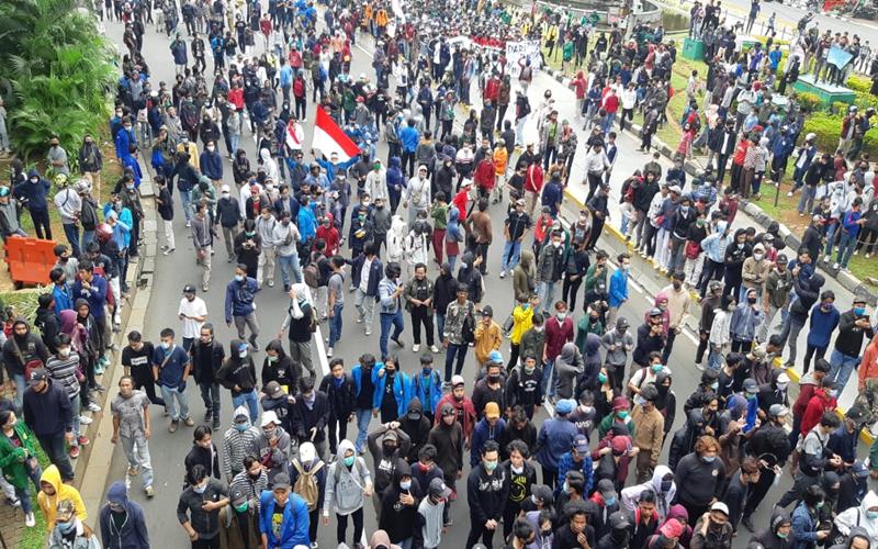  Demo Tolak UU Cipta Kerja Berisiko Munculkan Klaster Baru Penularan Covid-19