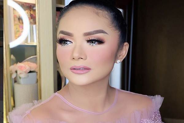  Krisdayanti Bahas Soal Hoax Omnibus Law