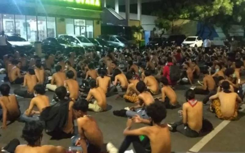  Demo Tolak UU Cipta Kerja, Polisi Amankan 296 Pelajar di Jakarta Utara