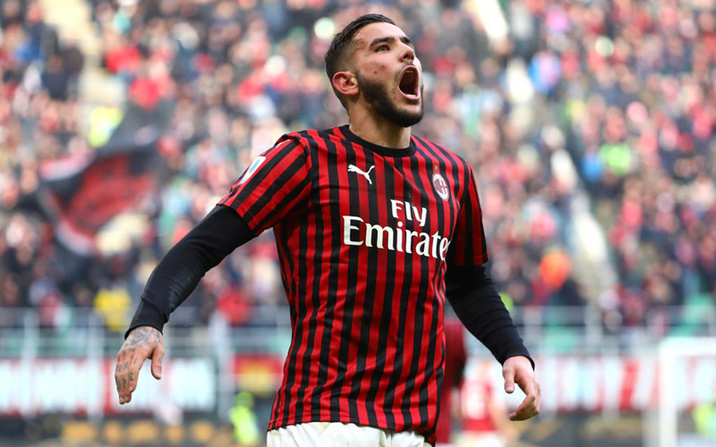  Theo Hernandez Janji Tinggal di Milan untuk Waktu Panjang