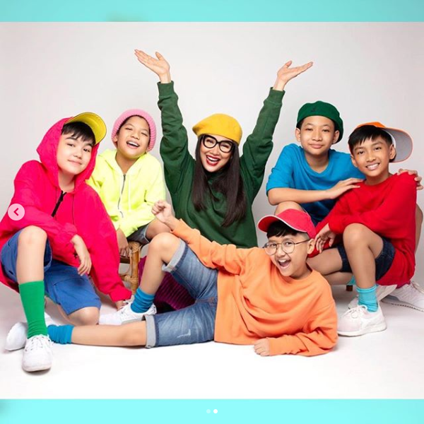 Titi DJ membentuk grup musik anak baru yakni Dear Juliets./Instagram