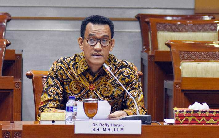  Jokowi Sarankan Judicial Review ke MK, Refly Harun: Omnibus Law Tetap Berlaku
