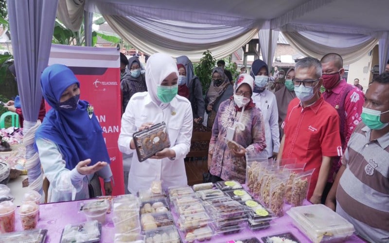  Telkomsel Gandeng Rumah Zakat Berdayakan Ekonomi Warga Palembang