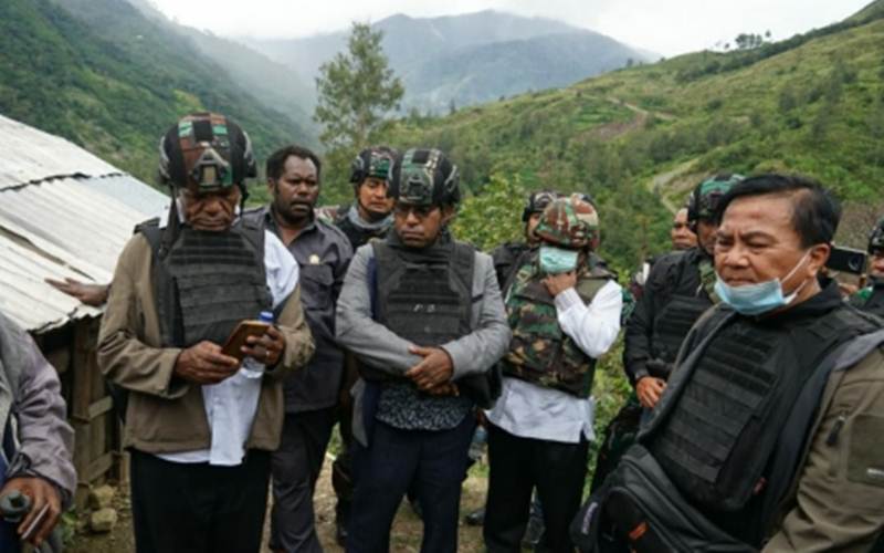  Penambahan Personel Aparat di Papua, Menkopolhukam: Rakyat Perlu!