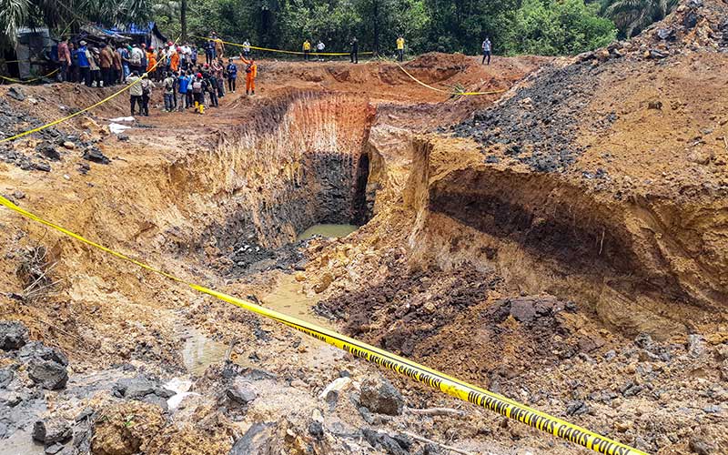  11 Orang Meninggal Akibat Tambang Batu Bara Ilegal di Muara Enim Longsor