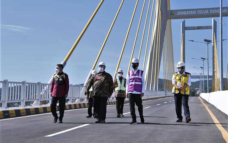  Presiden Joko Widodo Resmikan Jembatan Teluk Kendari