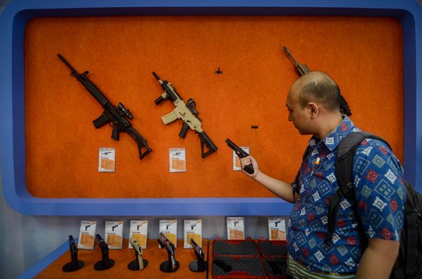  Penjualan Senjata Serbu di Nabire Digagalkan, Oknum Polisi Terlibat