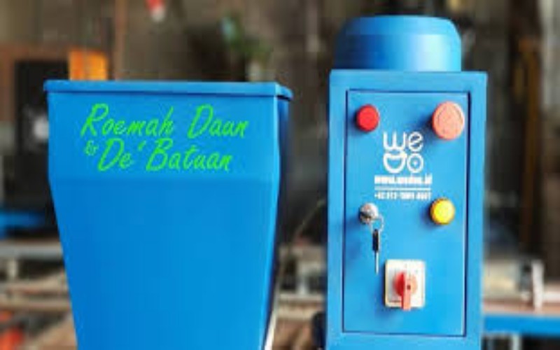  Anak Muda Ini Ciptakan Mesin yang Bisa Ubah Sampah Jadi Bernilai