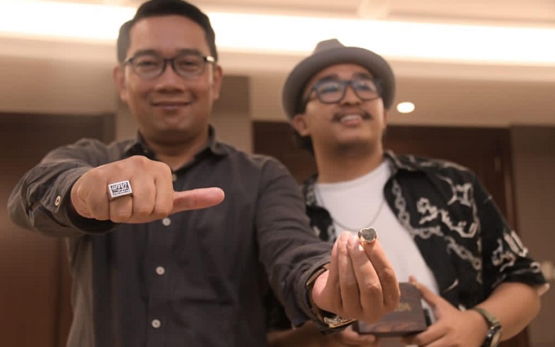  Ridwan Kamil Siap Promosikan UMKM Jateng dan Jatim