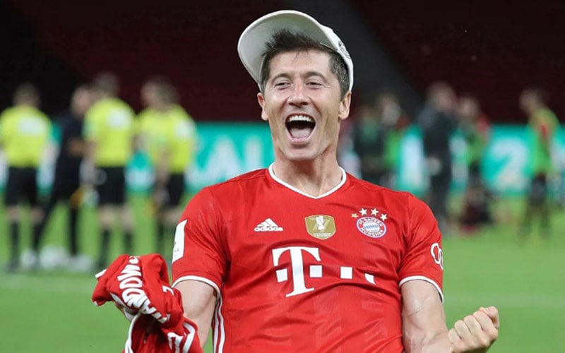  Cetak 10 Gol, Striker Bayern Munchen Lewandowski Top Skor Lagi