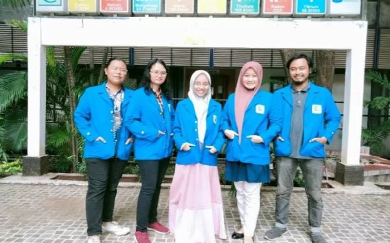  Mahasiswa ITS Raih Medali Emas Berkat Inhibitor Korosi dari Ekstrak Kulit Mangga