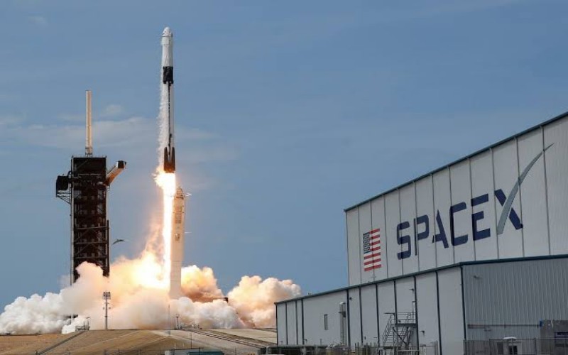  Astronot NASA Dikarantina Sebelum Misi Peluncuran SpaceX ke Stasiun Luar Angkasa