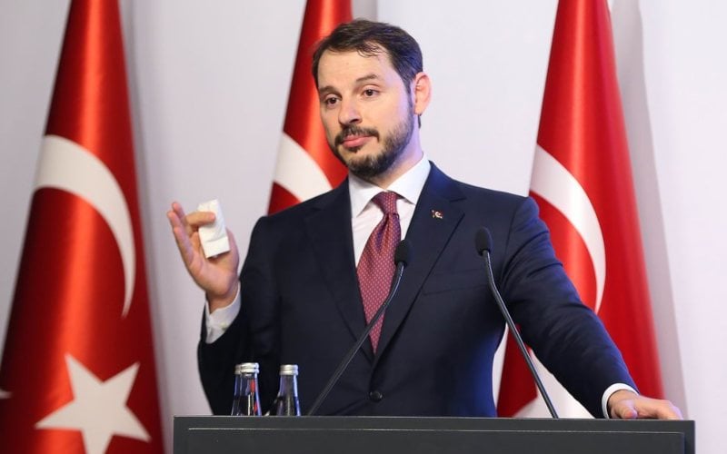  Menkeu Turki Berat Albayrak Mengundurkan Diri, Ini Alasannya