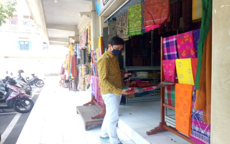  Liburan ke Bali, Jangan Lupa Mampir Membeli Songket di Pasar Seni Semarapura Klungkung