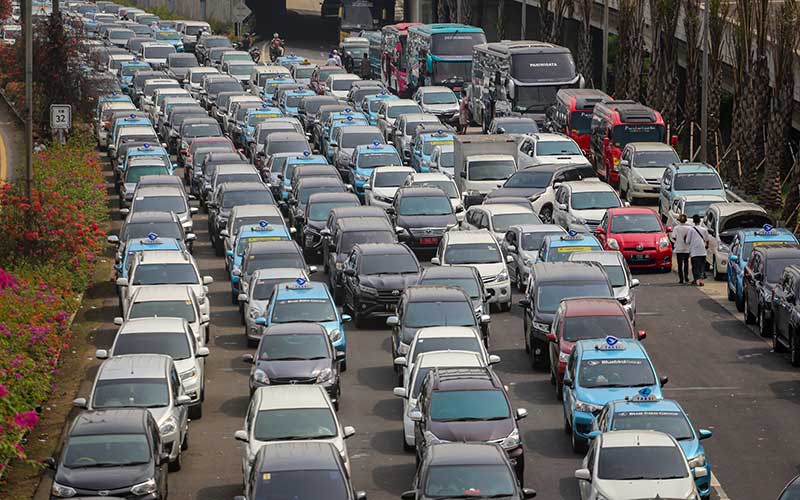  Kedatangan Habib Rizieq Shihab Membuat Jalan Tol Bandara Soekarno Hatta Macet Total