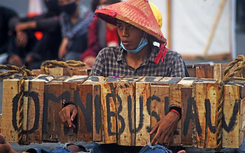  Mahasiswa di Banten Gelar Aksi Menolak Pengesahaan UU Cipta Kerja