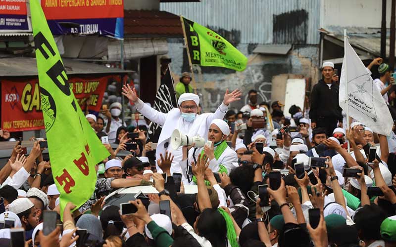  Kelelahan Sapa Pendukung saat Tiba di Indonesia, Habib Rizieq Shihab Mendadak Sakit