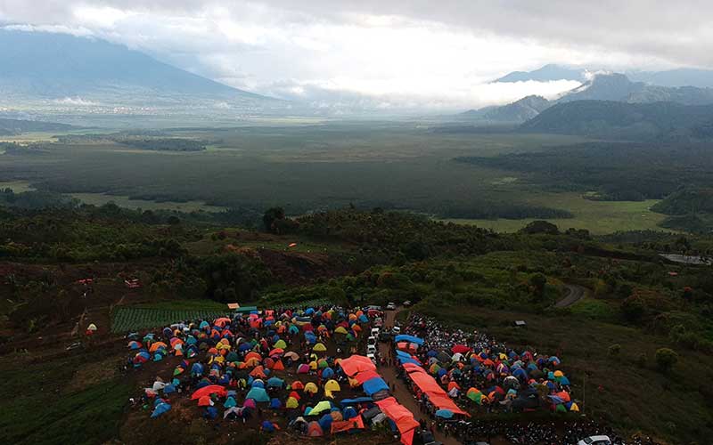  Wisata Bukit Tirai Embun di Danau Tinggi, Gunung Kerinci Dipadati Pengunjung