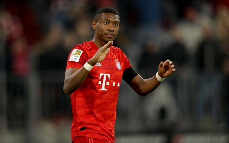  Heskey Berharap Liverpool Datangkan Alaba dari Munchen