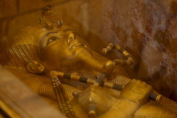 Sarkofagus emas Raja Tutankhamun di Mesir/Reuters-Mohamed Abd El Ghany