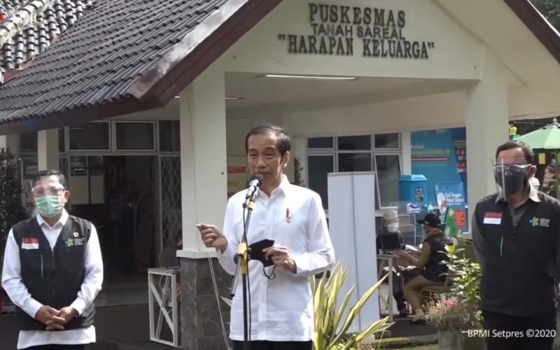  Vaksinasi Covid-19 Dimulai Akhir 2020, Jokowi Ingatkan Soal Distribusi