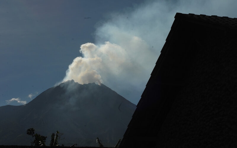  Gemuruh Suara Merapi, Kini Terbentuk Dua Kantong Magma