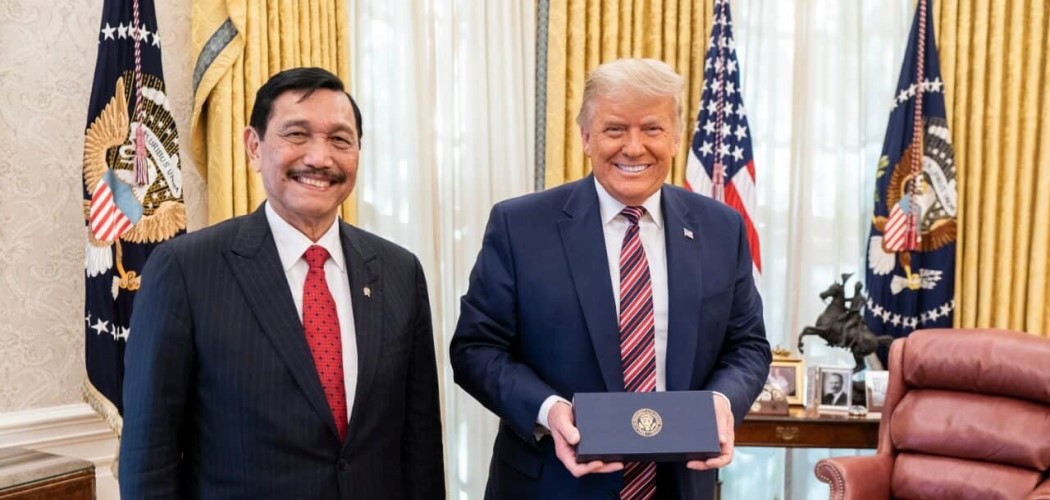 Menko Maritim dan Investasi RI Luhut Binsar Pandjaitan bertemu dengan Presiden AS Donald Trump di Gedung Putih. - Dok. Menko Marvest