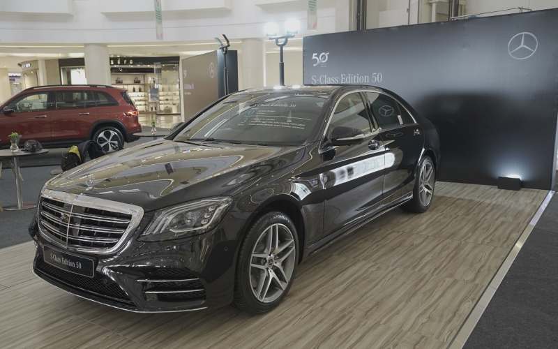  Mercedes-Benz Gelar Pameran, Bisa Jajal GLB dan S-Class Edisi 50 Tahun