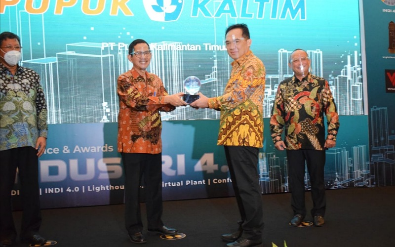  Pupuk Kaltim Raih Penghargaan Lighthouse Industry 4.0 dari Kemenperin