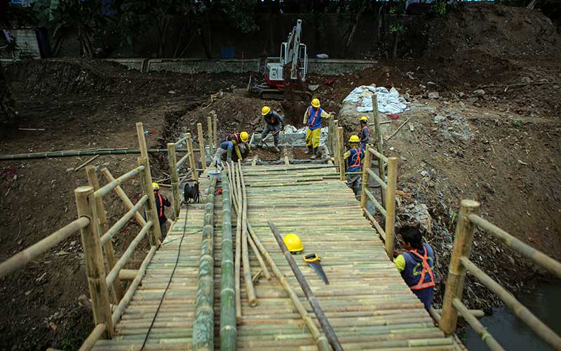  Pemerintah Kota Tangerang Membuat Trek Sepeda di Bantaran Kali Sepanjang 2,5 Kilometer