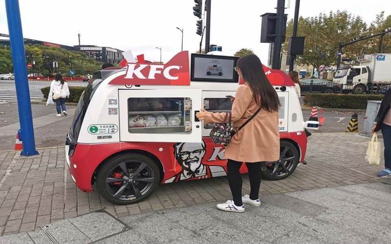  KFC di China Jualan Pakai Mobil Keliling Tanpa Supir, Ini Penampakannya