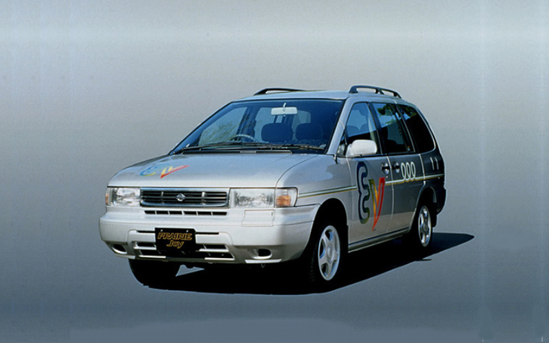  Nissan Prairie Joy EV (1996) : Mobil Bertenaga Baterai Lithium-ion Pertama Dunia