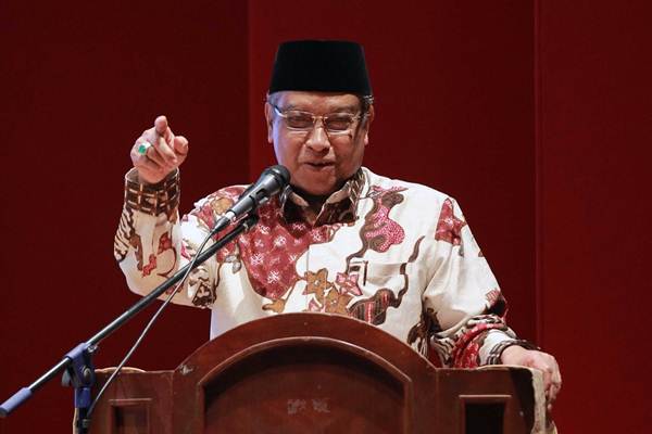 Ketua Umum Pengurus Besar Nahdlatul Ulama Said Aqil Siradj, memberikan sambutan pada peluncuran buku Tiga Tahun Jokowi Wujud Kerja Nyata, di Jakarta, Senin (6/11)./JIBI-Dwi Prasetya