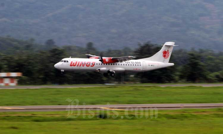 Gunung Ile Lewotolok Erupsi, Wings Air Batalkan Dua Penerbangan