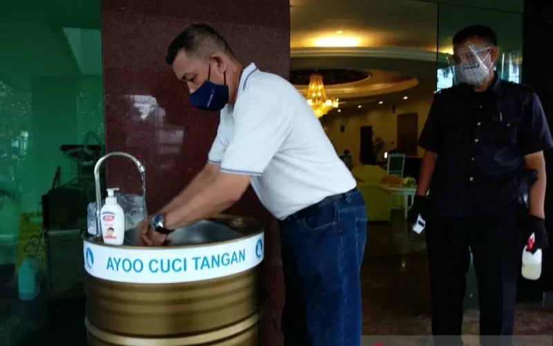  PERUBAHAN PERILAKU : Hotel Dukung Kampanye 3M