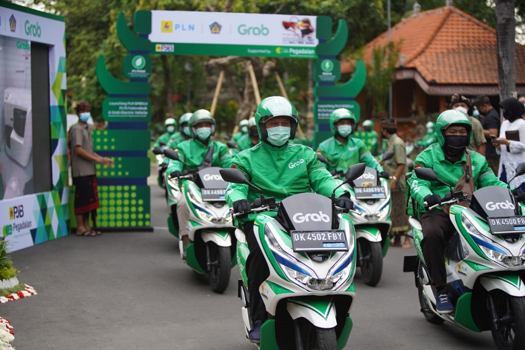  Grab Perkuat Ekosistem Kendaraan Listrik Nasional, Hadirkan Sepeda Motor Listrik dan Stasiun Penukaran Baterai Kendaraan Listrik Umum di Bali