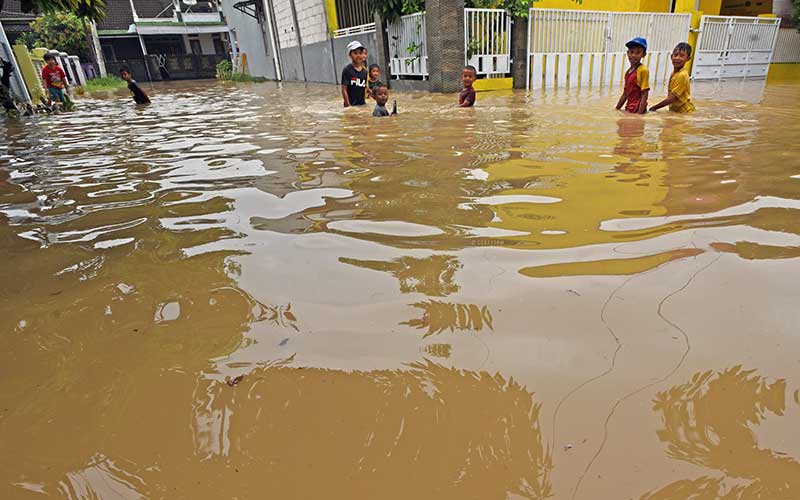  Buruknya Drainase Membuat Sebagian Wilayah Serang Banten Terendam Banjir