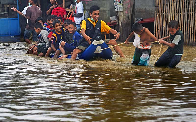  Banjir Rendam Kawasan Cilegon Banten